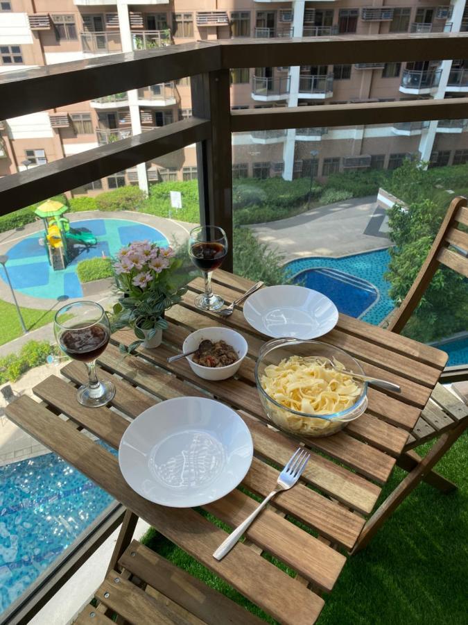 Le 10 The Radiance Manila Bay Aparthotel Pasay Bagian luar foto